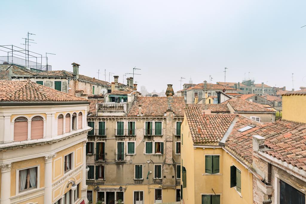 Charming Palace Corte Del Teatro Venecia